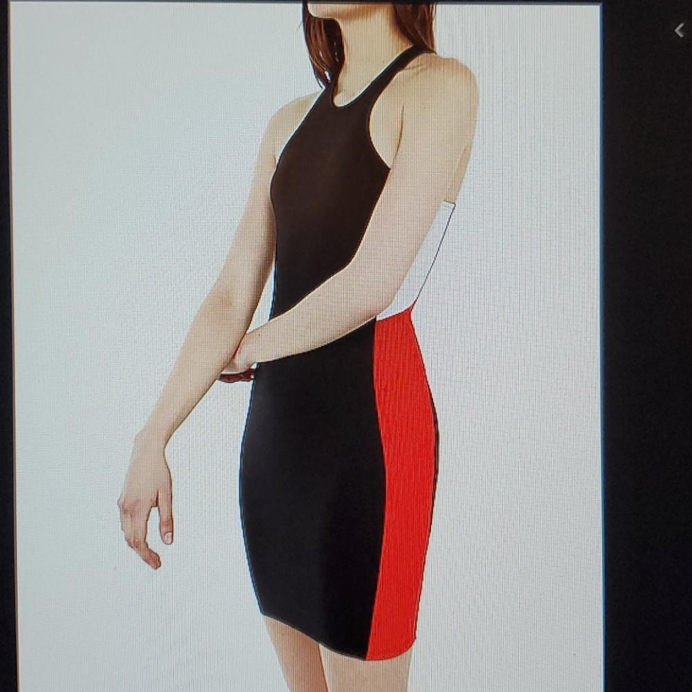 EXPRESS COLOR BLOCK SIDE RACERBACK